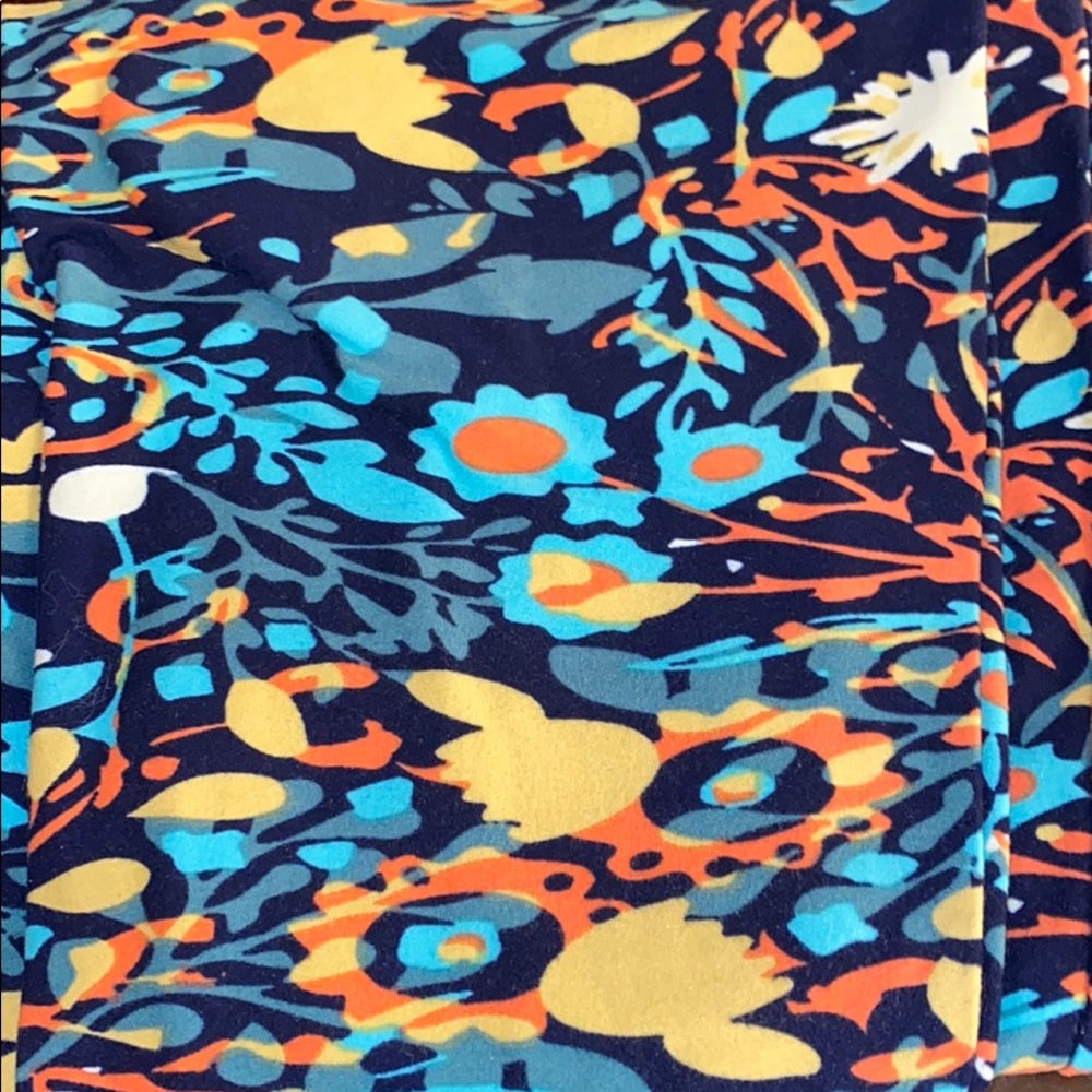 Tall & Curvy LuLaRoe leggings